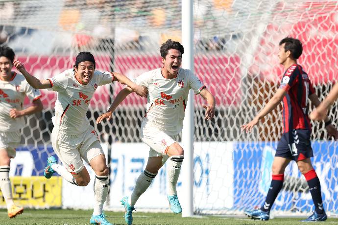 Nhận định, soi kèo Suwon vs Jeju United, 17h00 ngày 25/8: Tin vào Suwon